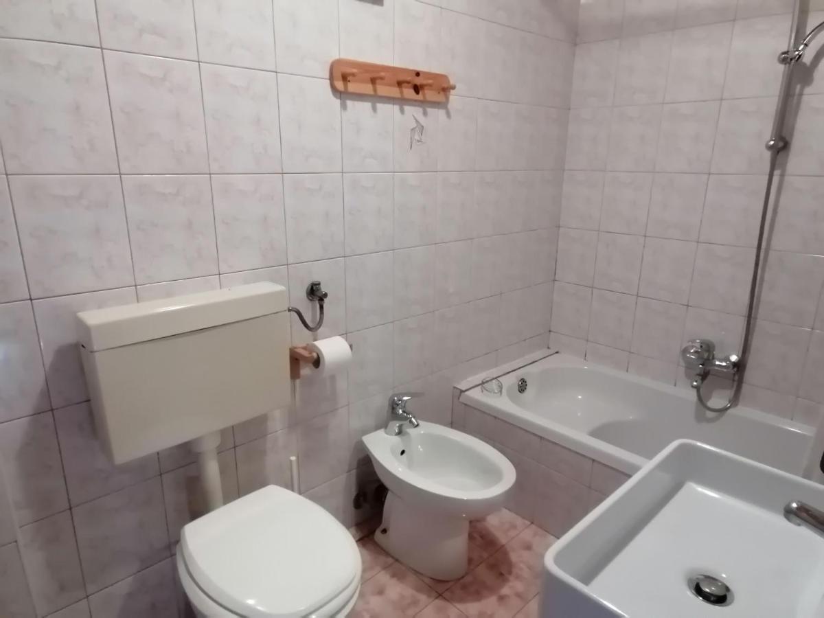 Apartments & Rooms Smucka クランスカゴーラ エクステリア 写真