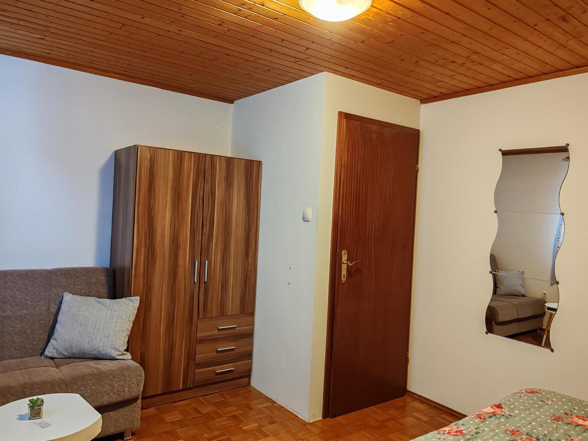 Apartments & Rooms Smucka クランスカゴーラ エクステリア 写真