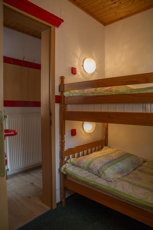 Apartments & Rooms Smucka クランスカゴーラ エクステリア 写真